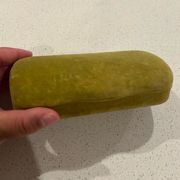 Green Gucci Sunglass Hard Case with sunglass cloth case (no sunglasses) - Picture 6 of 6